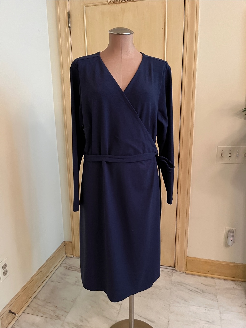 LOFT NWT Career Worship Classic True Wrap-Style Long Sleeve Navy Midi Dress 20